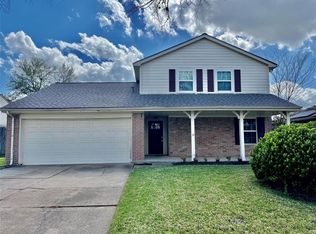 3038 Sam Houston Dr, Sugar Land, TX 77479