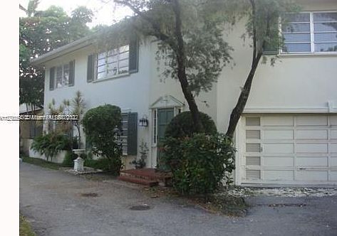 2nd image of 580 University Dr #2