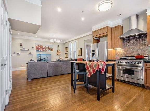 3rd image of 2454 Geary Blvd APT 4