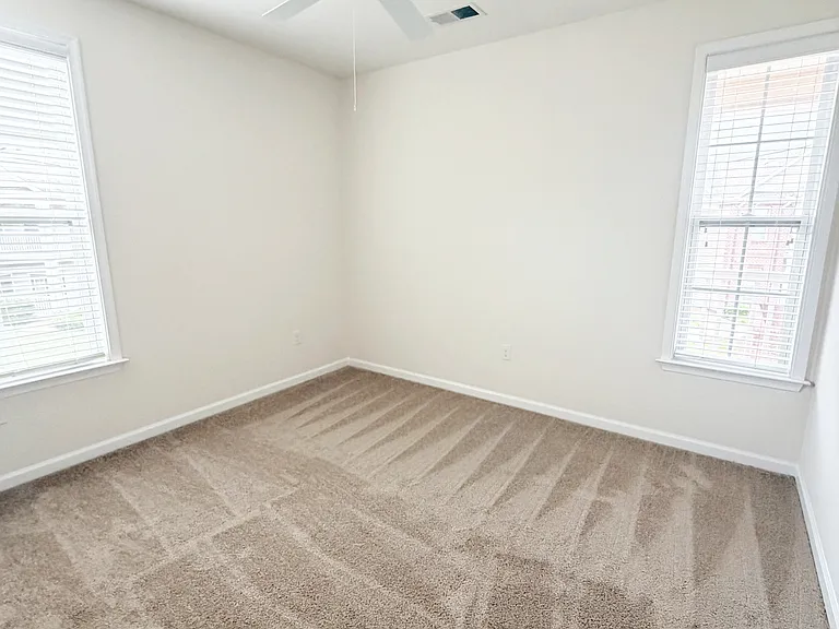 Clairmont at Chesterfield — Photo 124