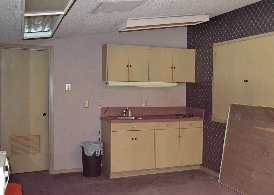 2nd image of 2100 Sheridan Rd