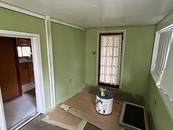 4th image of 73 Seeley W