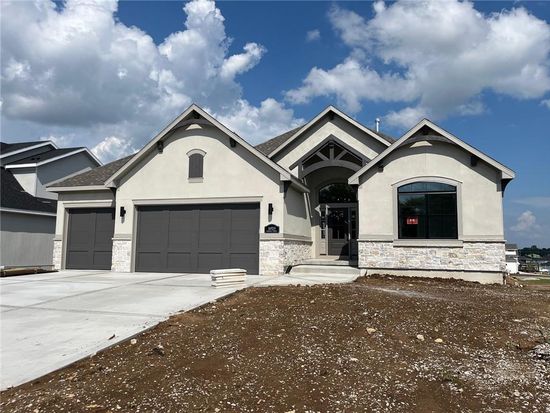 16929 Parkhill St, Overland Park, KS 66221 | MLS #2541438
