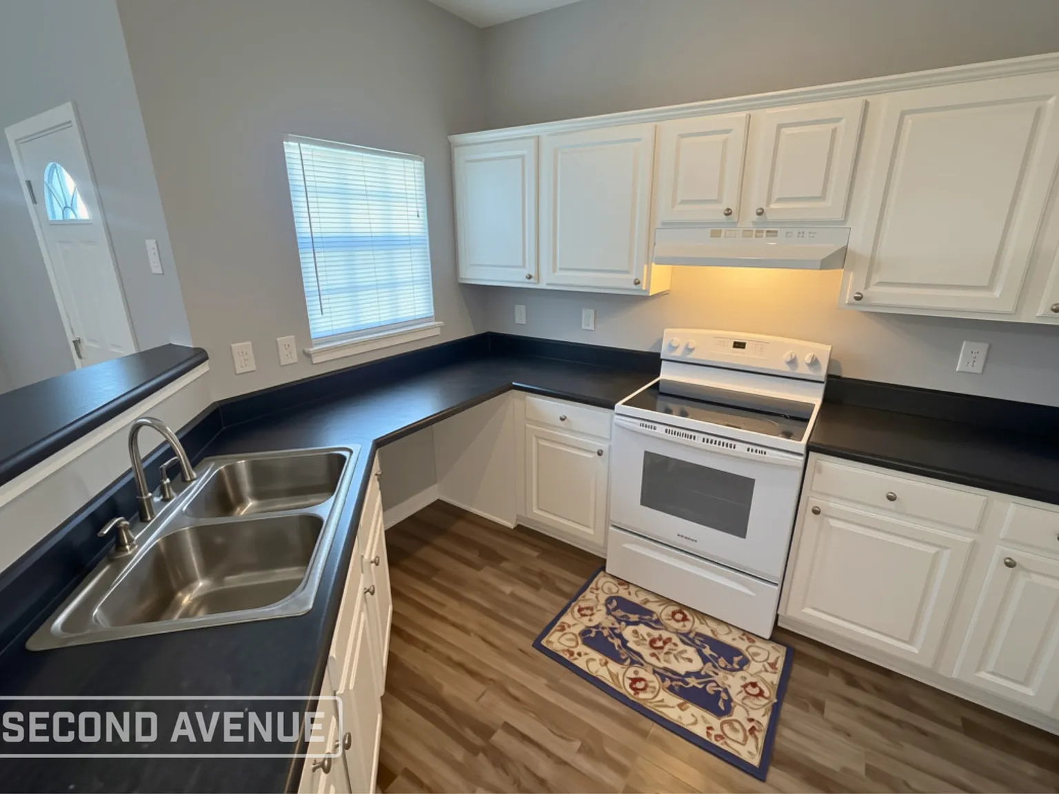 3 bed, 2.5 bath, 1608 sqft, $1,895 — Photo 4