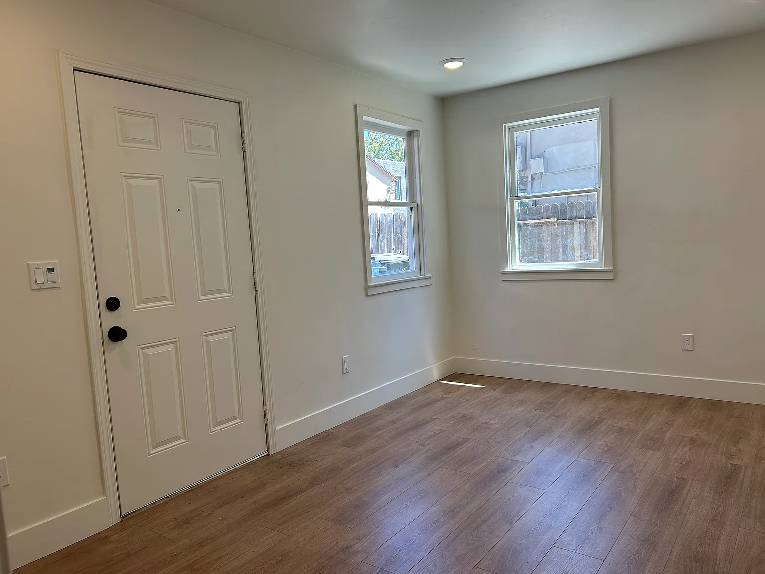 2 bed, 750 sqft, $2,395 — Photo 4