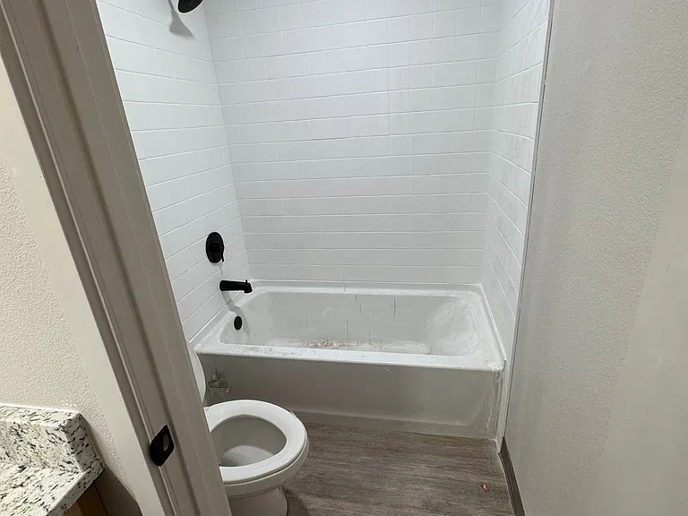 720 W Prospect Rd #101 — Photo 26