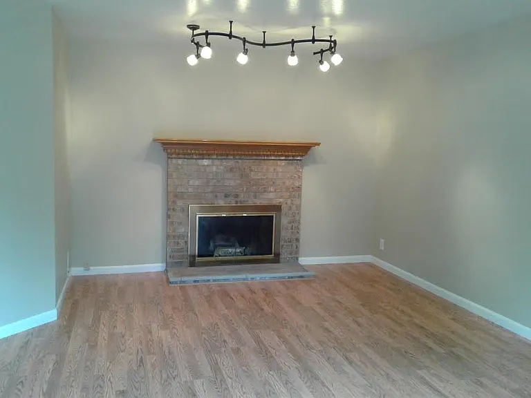 8230 SW 146th Ter — Photo 10
