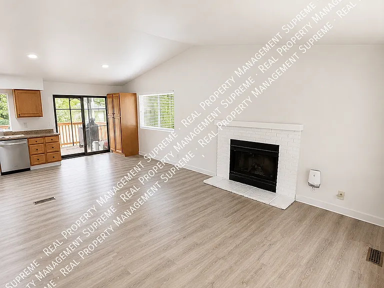 13803 SE 195th Ct — Photo 5