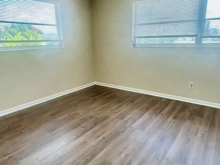 198 Idleview Ave — Photo 11