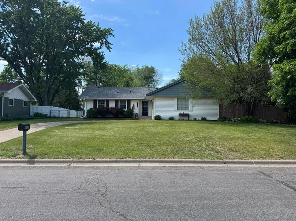 8416 Hinton Ave S, Cottage Grove, MN 55016