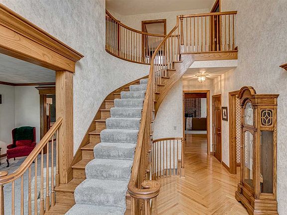 Custom Curved Staircase