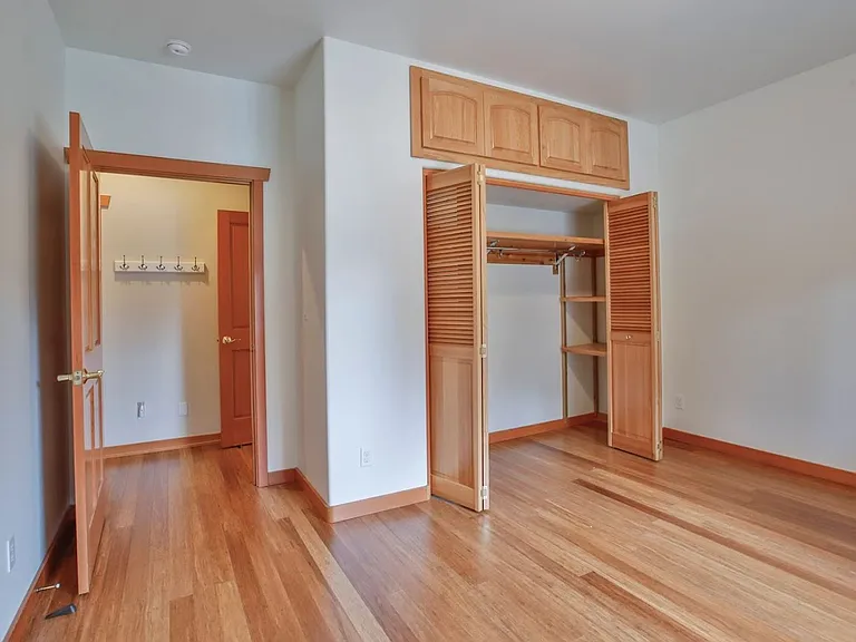 2385 Lake Forest Dr — Photo 24