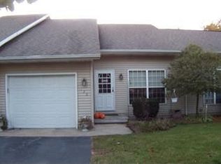 830 8th Pl SW, Demotte, IN 46310