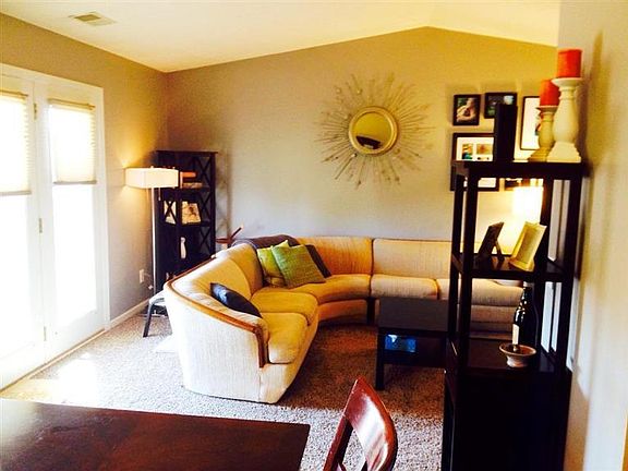 5th image of 5362 Meadow Walk Ln Unit 2U