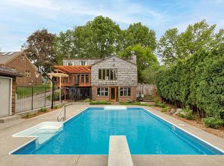 6705 Colby Ave, Windsor Heights, IA 50324