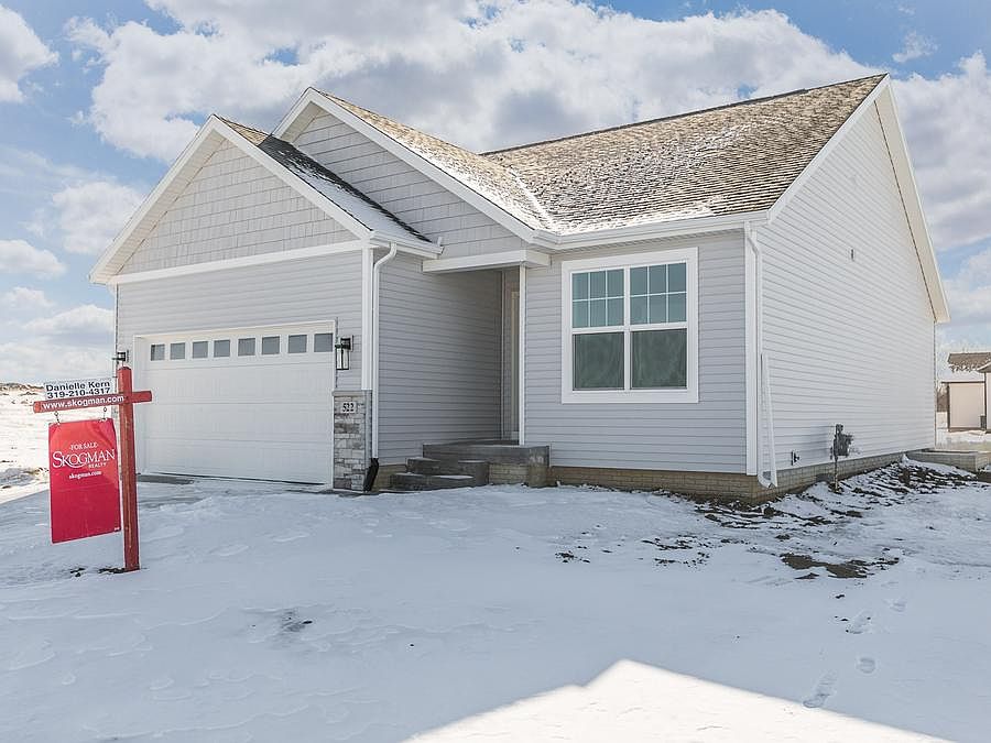 Photo of similar home.