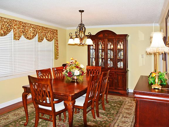 4th image of 2751 Greenbrier Dr NW #74
