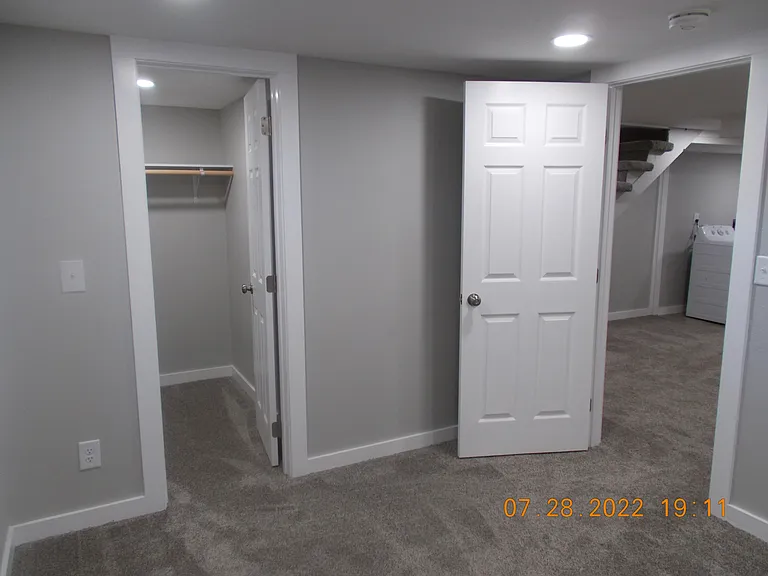 204 E 1st St #204 — Photo 30
