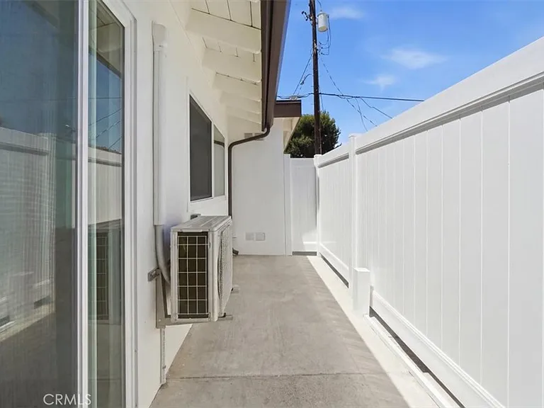 307 N Tustin Ave #C — Photo 14