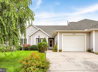 3845 Farmstead Dr, Fayetteville, PA 17222