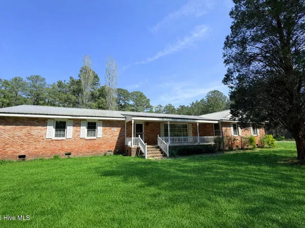 19 Wilkins Road, Belhaven, NC 27810