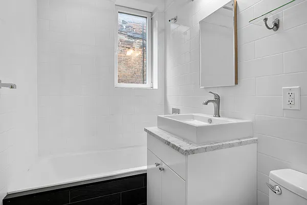 Rented by Platinum Properties | media 5