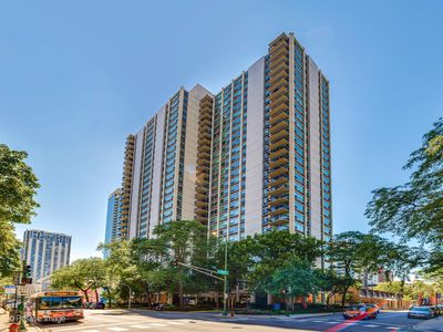 1255 N Sandburg Ter Unit 504, Chicago, IL, 60610