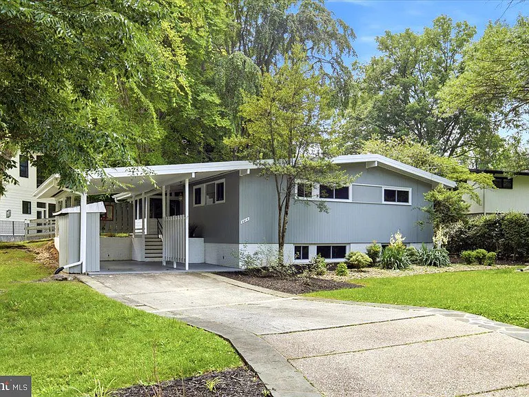 6614 Melody Ln — Photo 45