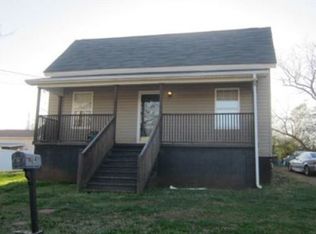 14 Finley St, Pelzer, SC 29669