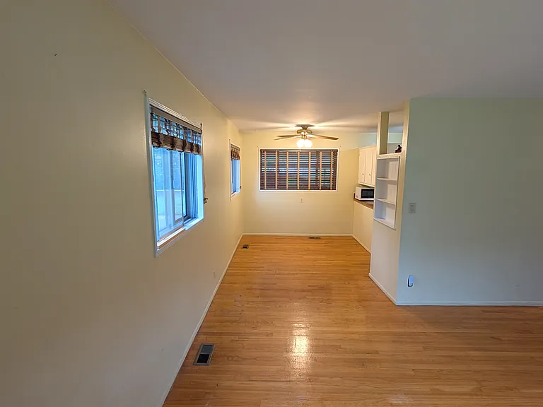 2734 Hampshire Rd — Photo 11
