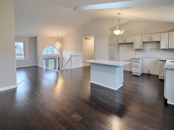 3rd image of 7136 Belle Pointe Dr #66
