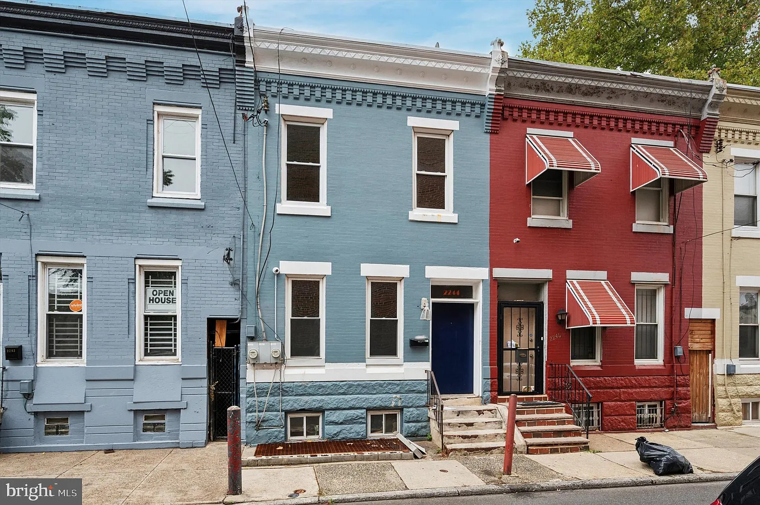 2244 N Carlisle St photo 1