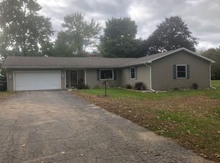 23727 Fawn River Rd, Sturgis, MI 49091