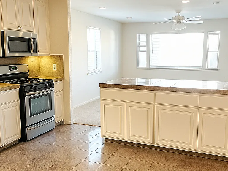 66 Fox Ave #1 — Photo 4