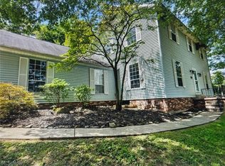 350 W Wildwood Dr, Parkersburg, WV 26101