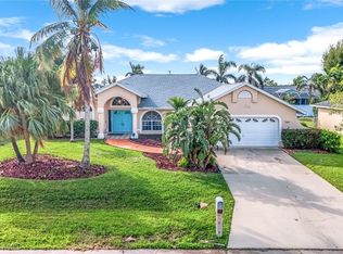 206 SE 19th Ln, Cape Coral, FL 33990