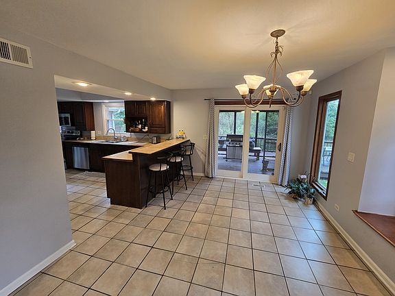 3rd image of 6318 W Rawson Bridge Rd