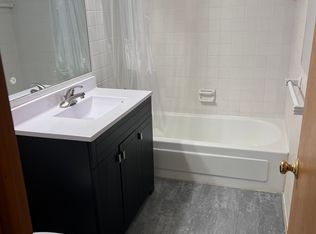 3409-3411 Broad Vista St NW, Uniontown, OH 44685