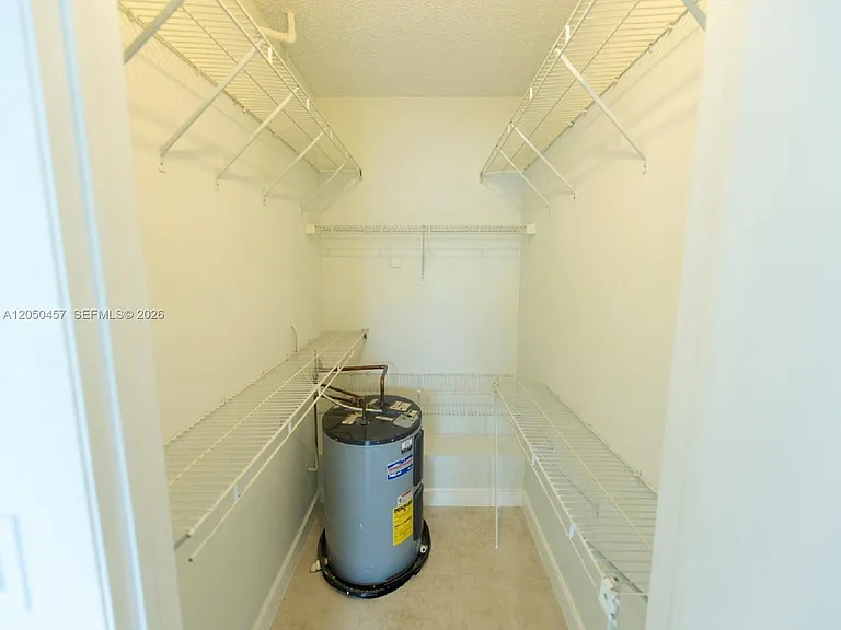 8373 Lake Dr #201 — Photo 54
