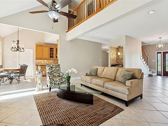 3rd image of 20 Belle Grove Dr