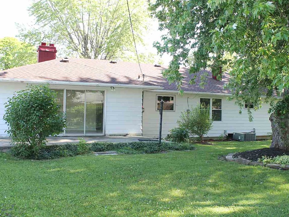 2nd image of 2727 Hoevelwood Dr