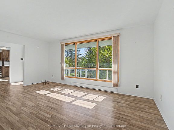 4th image of 66 Carriere Rd