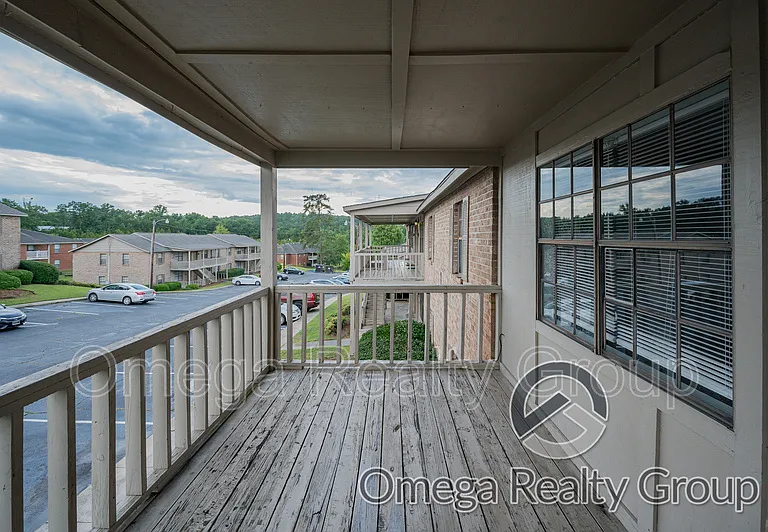 Lakeridge Apartments — Photo 6