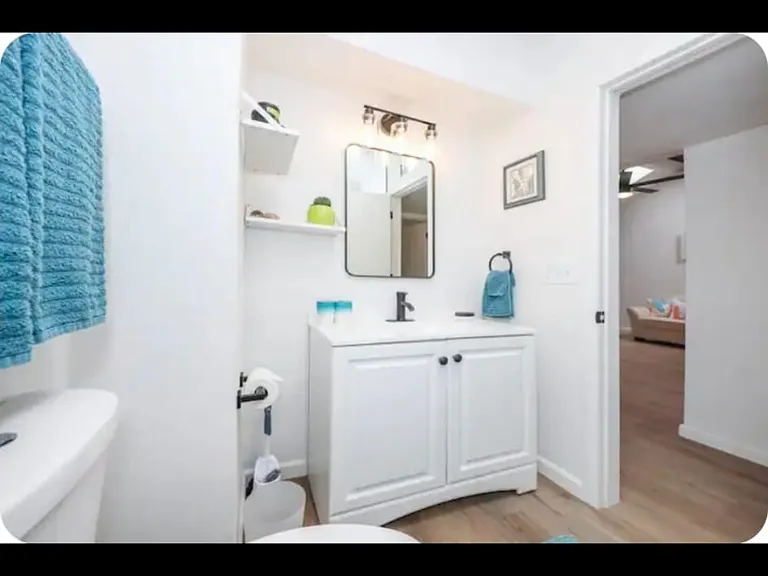 6207 E Fairmount St — Photo 10