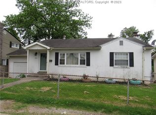 805 Richmond Rd, South Charleston, WV 25309
