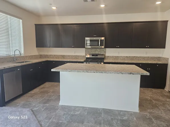 3176 Winter Park Ave, Jurupa Valley, CA 92509