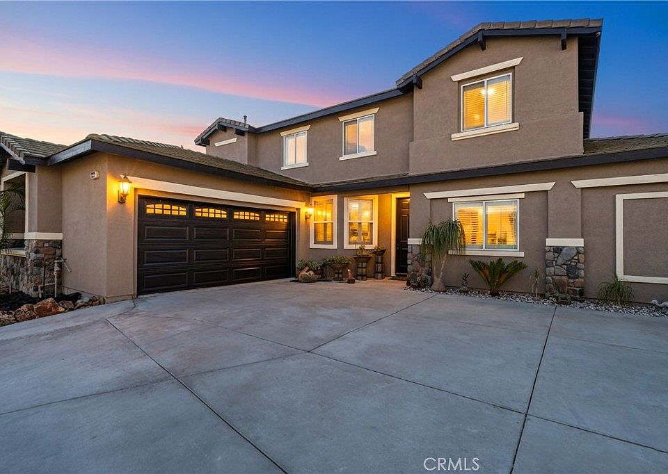 1st image of 12377 Columbia Ln