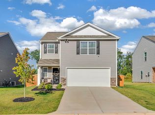 4723 Masterson Ln, Boiling Springs, SC 29316