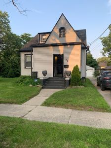 79 S Roselawn St, Pontiac, MI, 48342