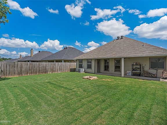 5th image of 3826 Pickering Pass Dr